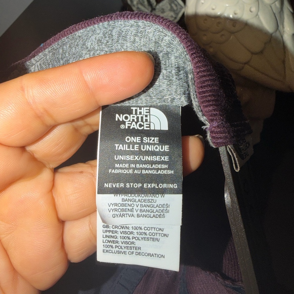 The North Face Plum Corduroy Cap - Picture 7 of 7